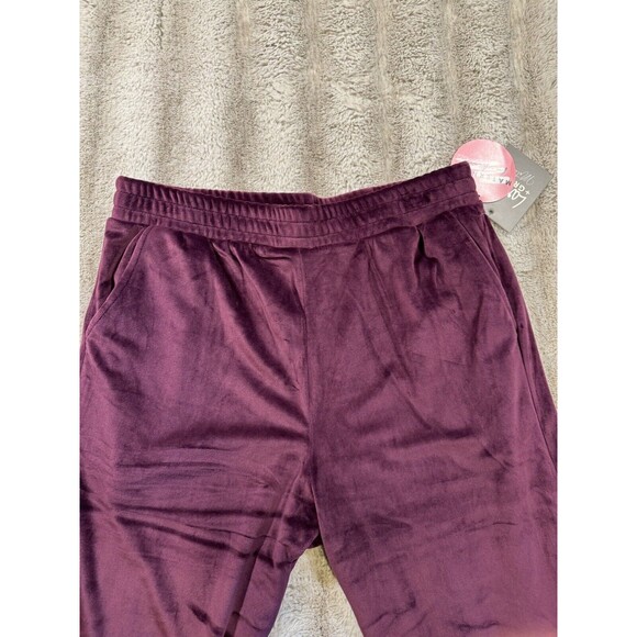 Lark + Grey Maternity Burgundy Sweat Pants Size Medium - Picture 4 of 9